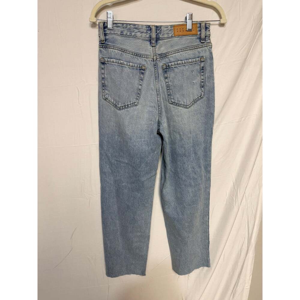 PacSun 90s Boyfriend Jeans NWT Size 26 Light Wash Distressed - Picture 3 of 7